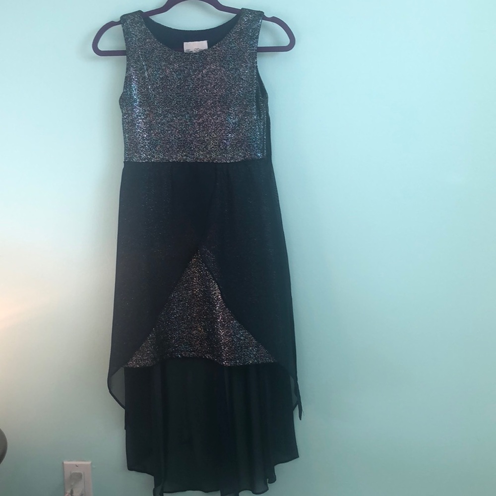 Dress - Picture 5 of 6
